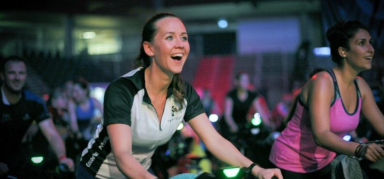 Große Freude beim Indoor Cycling