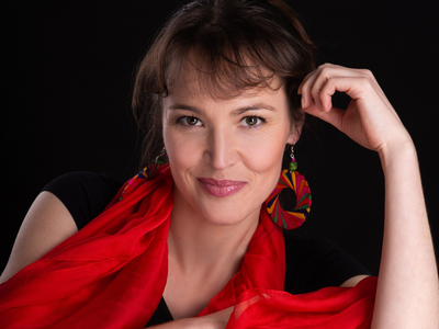 claudia_clarin_kabarett_luchsgood_altoetting