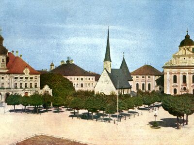 Kapellplatz, 1920, Altötting, Öttinger Heimatbund, Bild Archiv Ansicht des Altöttinger Kapellplatzes von 1920.