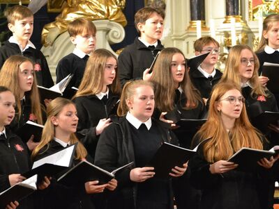 Adventskonzert_AOE_Kapellsingknaben_und_Maedchenkantorei__4.12.2022__3