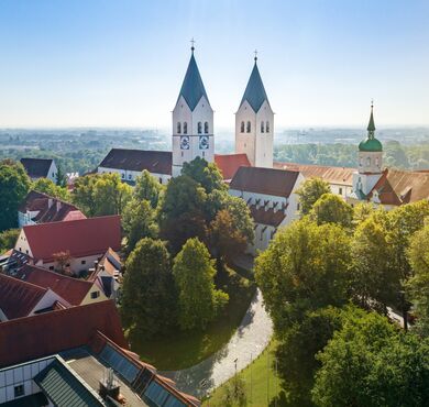 Blick auf den Domberg mit Dom in Freising.