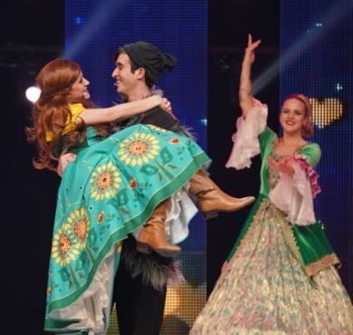 Foto von einer Szene aus der Musikshow Eiskönigin 1 & 2.