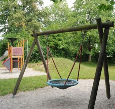 csm_spielplatz-altoetting-moesmangstrasse-foto-stadt-385x370_2fc2c41428 csm_spielplatz-altoetting-moesmangstrasse-foto-stadt-385x370_2fc2c41428
