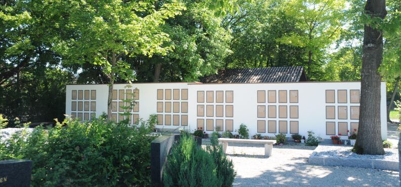 csm_friedhof-d-altoetting-foto-stadt-7-795x370_8884ac9aa6 csm_friedhof-d-altoetting-foto-stadt-7-795x370_8884ac9aa6