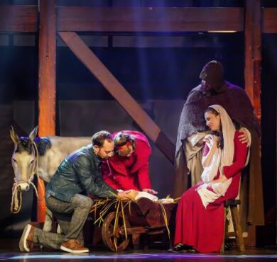 Espen Nowacki's Die stille Nacht, Forum Altötting, Foto: Ellen Matzat Eine Szene aus dem Musical 'Die stille Nacht'.