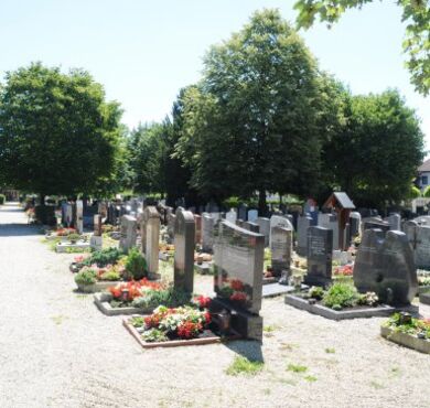csm_friedhof-b-altoetting-foto-stadt-3-385x370_0634431365 csm_friedhof-b-altoetting-foto-stadt-3-385x370_0634431365