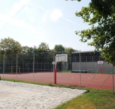csm_ludwig-kellerer-stadion-sportplatz-altoetting-foto-stadt-8-385x370_f86a6f561b csm_ludwig-kellerer-stadion-sportplatz-altoetting-foto-stadt-8-385x370_f86a6f561b