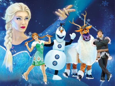 Plakatmotiv mit einer Collage aus verschiedenen Szenen aus der Musikshow Eiskönigin 1 & 2.