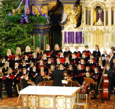 Chor sing in Basilika