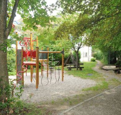 csm_spielplatz-altoetting-georgenstrasse-foto-stadt-385x370_b231dab61e