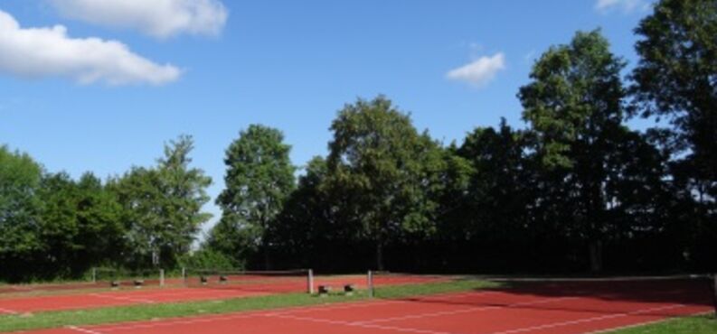 csm_freibad-sankt-georgen-stadt-altoetting-Tennisplatz-foto-stadt-385x370_86b7cde3d7 csm_freibad-sankt-georgen-stadt-altoetting-Tennisplatz-foto-stadt-385x370_86b7cde3d7