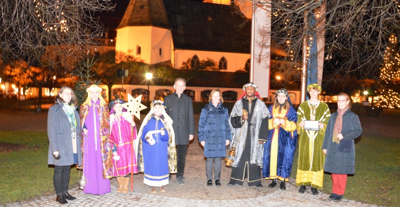 01-01-2022-Sternsinger-Foto-Erwin-Schwarz-800x600 01-01-2022-Sternsinger-Foto-Erwin-Schwarz-800x600