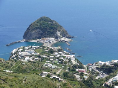 23.11.Eine-Reise-nach-Ischia-und-Paris-Foto-pixabay