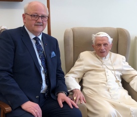 25-04-19-Papst_em._Benedikt-Altoetting-Ehrenbuerger-Gratulation 25-04-19-Papst_em._Benedikt-Altoetting-Ehrenbuerger-Gratulation