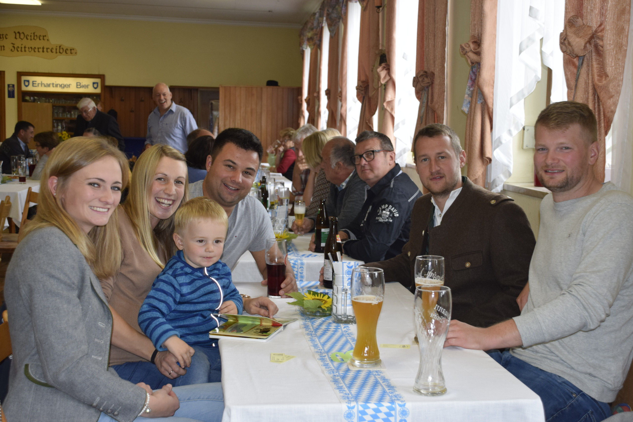 25-09-2022-50-Jahre-Raitenhart-Eingemeindung-junge-Familie-800x600