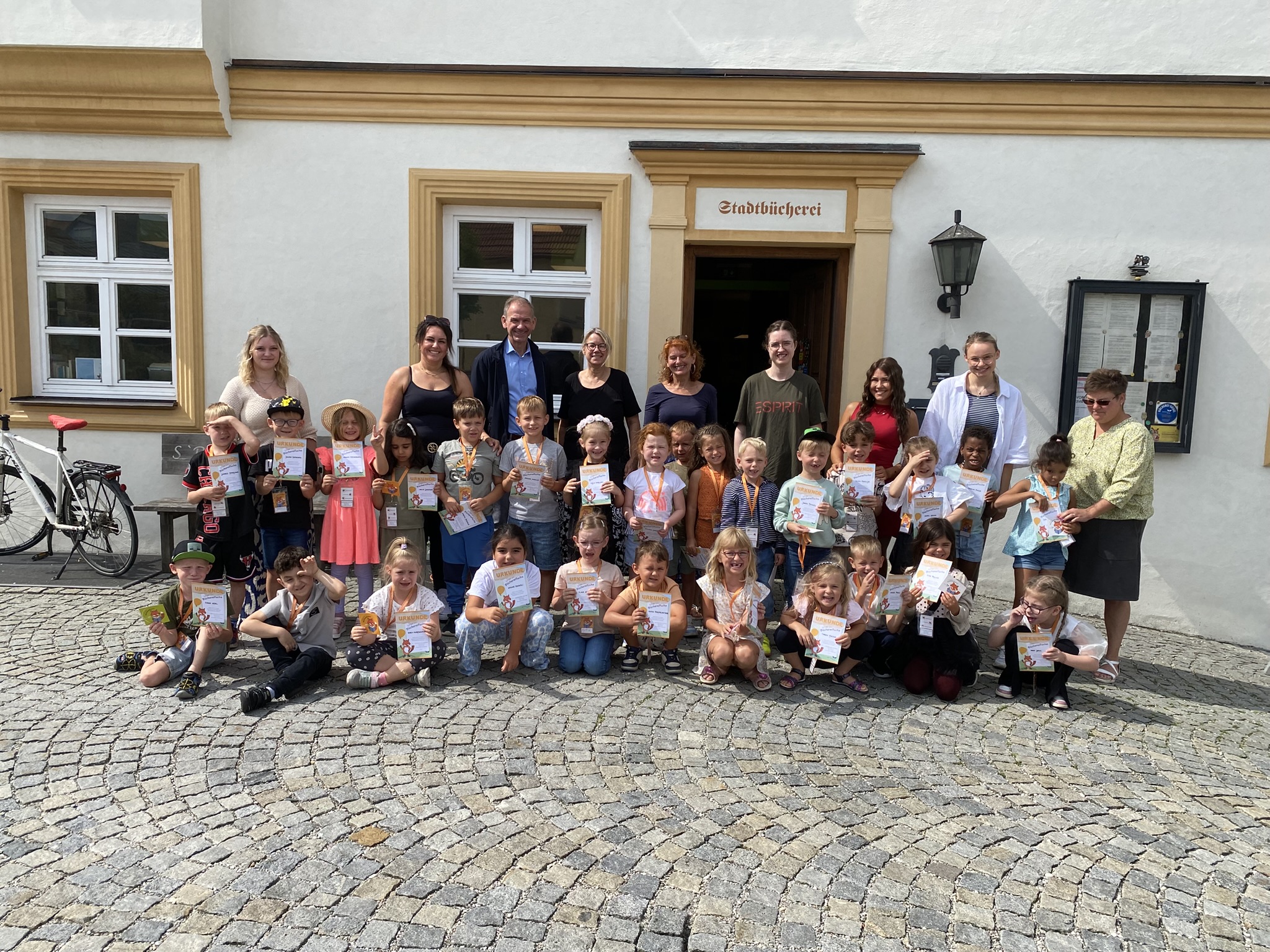 Stadtbücherei Altötting, Büchereiführerschein Kiga St. Martin, Foto: Wirnsberger
