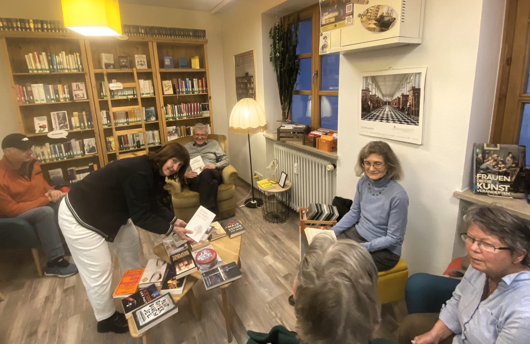 Bookcrosser in der Klassikerecke Stadtbücherei Altötting