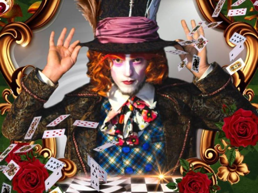 Bunte Figuren aus dem Zirkus.