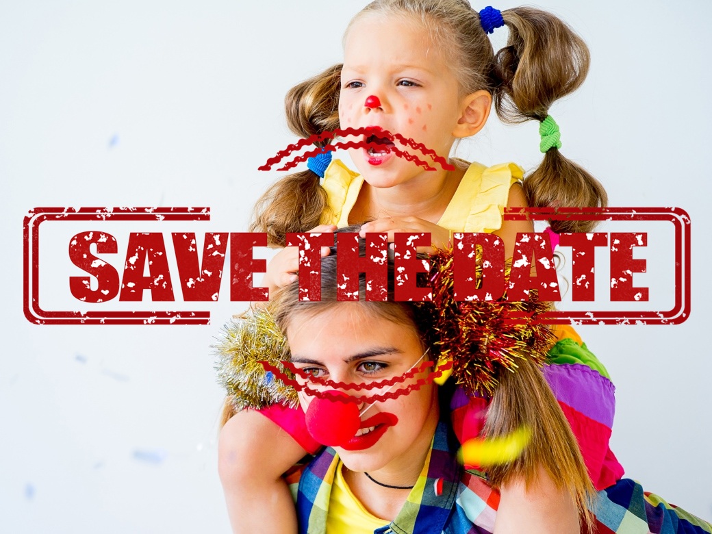 Kinderfasching, Forum Altötting, Foto IStock Eine Frau mit Kind im Faschingskostüm mit roter Pappnase.
