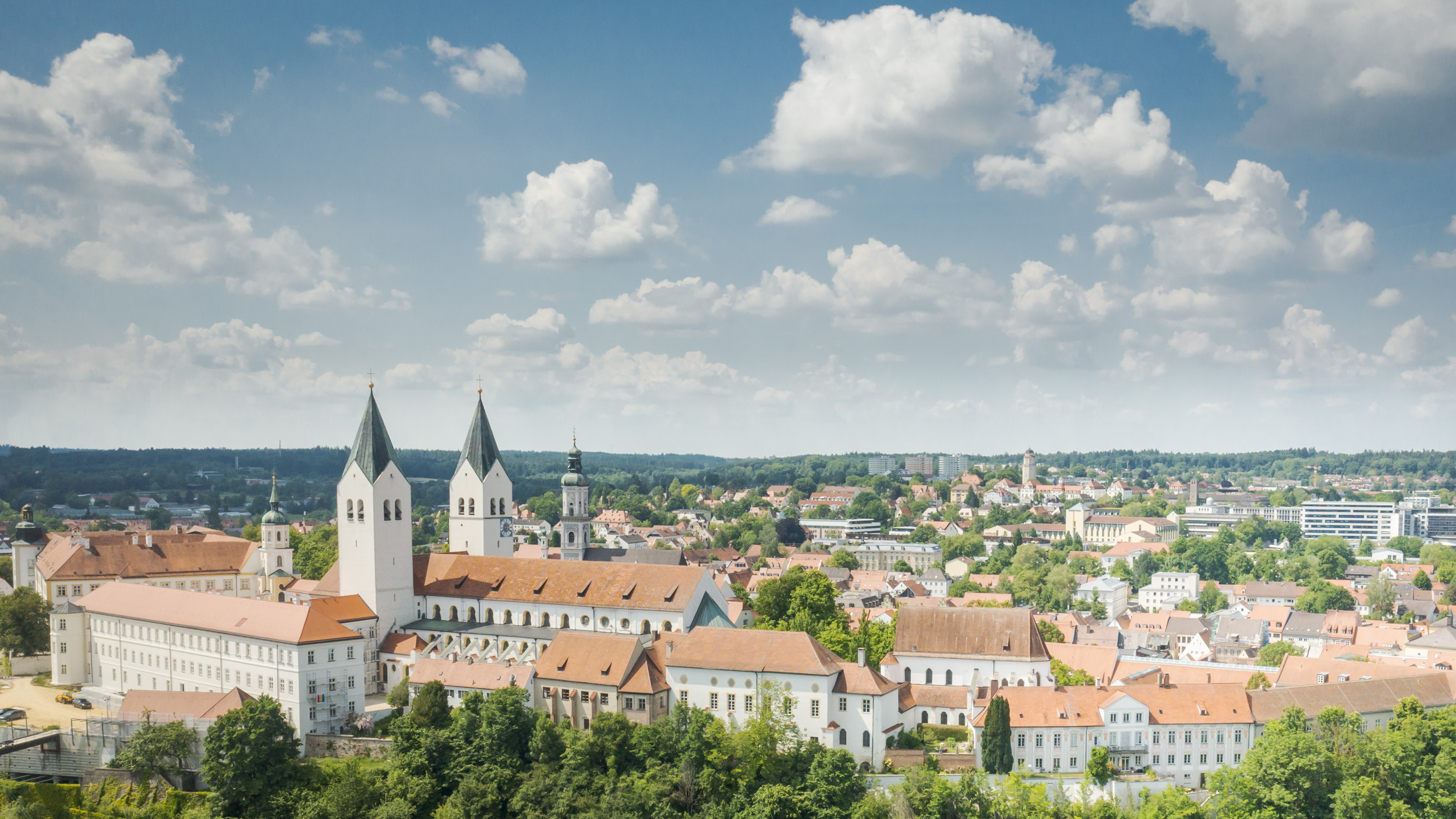 Freising31_Domberg_vom_Sueden__Drohnenbild__c_Touristinfo_Freising_-_Dietmar_Denger Freising31_Domberg_vom_Sueden__Drohnenbild__c_Touristinfo_Freising_-_Dietmar_Denger