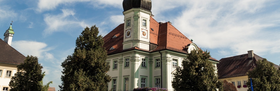 Pilgern-nach-Altoetting-Kapellplatz-Foto-Tourismusverband-Inn-Salzach