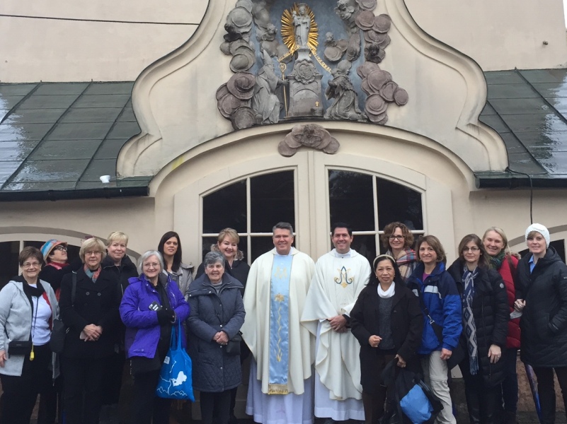 Reiseagenten-und-Gruppenleiter-von-Select-International-zu-Gast-in-Altoetting Reiseagenten-und-Gruppenleiter-von-Select-International-zu-Gast-in-Altoetting