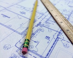 Aktuelle Bauplanung Altötting, Plan mit Lineal, Foto: Pixabay