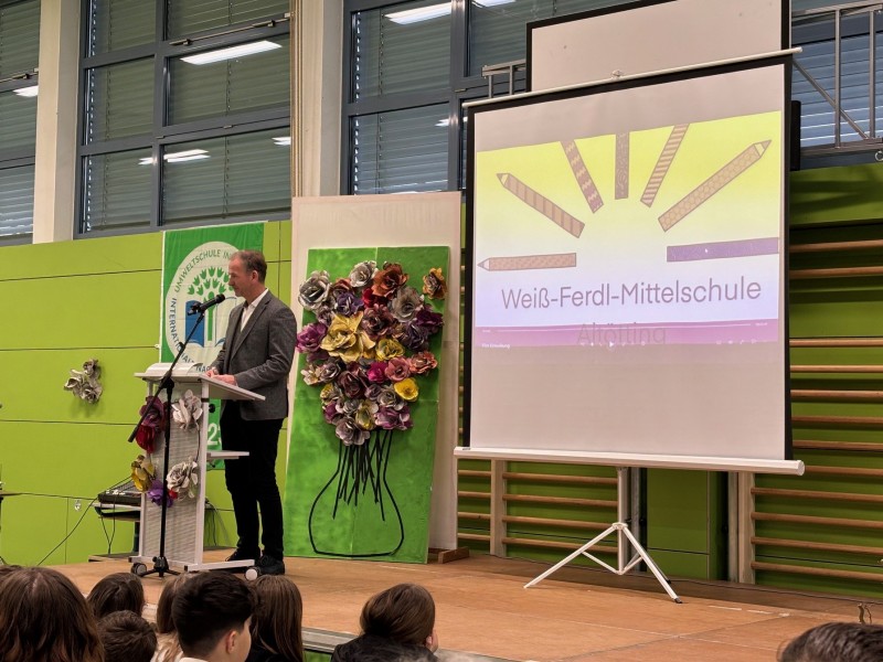 Stadt Altötting, Abschluss der Generalsanierung der Weiß-Ferdl-Mittelschule