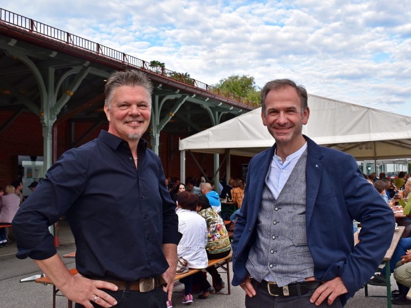 Stadt Altötting, Erster Bürgermeister Stephan Antwerpen, Barny Leitsberger, "Lif(v)e am Bahnhof"