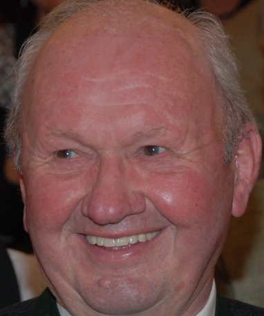 Ehrenbürger der Stadt Altötting Altbürgermeister Richard Antwerpen Ehrenbürger der Stadt Altötting Altbürgermeister Richard Antwerpen