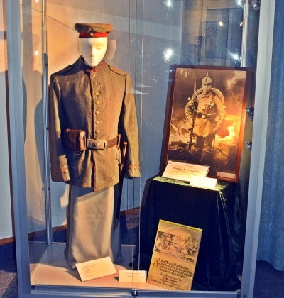 Uniform aus dem 1. Weltkrieg in der Ausstellung Altötting vor 100 Jahren.