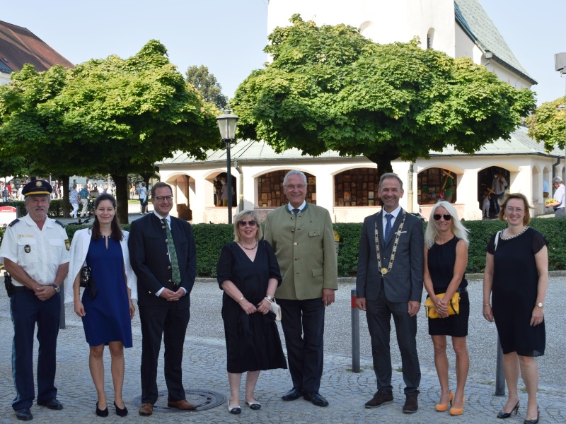 15-08-2021-Staatsminister-Herrmann-Foto-Stadt-Altoetting-800x600