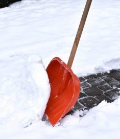 Schneeraeumen-Foto-Stadt-Altoetting-235x275 Schneeraeumen-Foto-Stadt-Altoetting-235x275