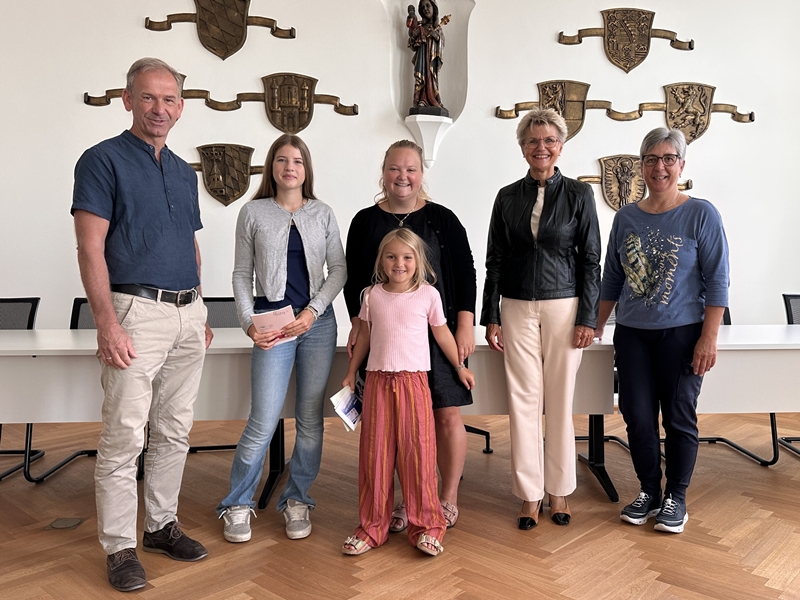 Stadt Altötting, Bonuspaket, Übergabe CityCard-Gutscheine, September 2026, Foto: Stadt Altötting