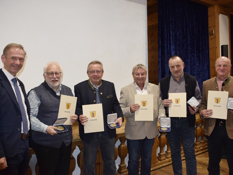 Stadt Altötting, Verleihung der Bürgermedaille 2024, Foto: Stadt Altötting