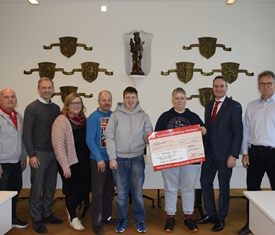 Stadt Altötting, Bürgerstiftung Altötting, Rehasport TVA, Spendenübergabe 2026, Foto: Stadt Altötting