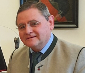 Stadt Altötting, Landrat Erwin Schneider, Foto: Stadt Altötting Stadt Altötting, Landrat Erwin Schneider, Foto: Stadt Altötting