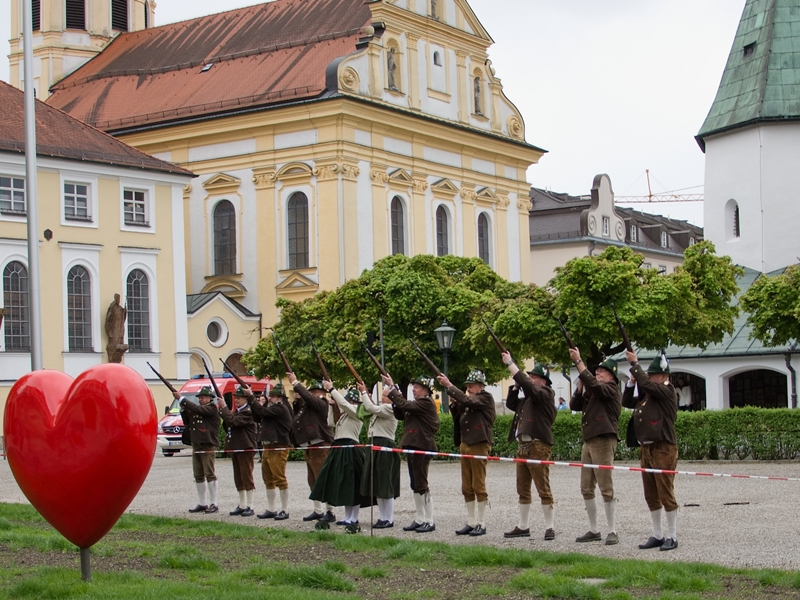 Stadt Altötting, 60. Geburtstag Stephan Antwerpen, Salut, Foto: Peter Wagner
