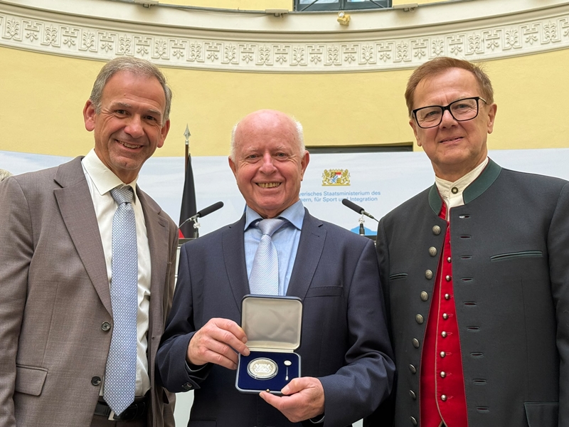 Stadt Altötting, Verleihung Kommunale Verdienstmedaille in Silber an Konrad Heuwieser, 2026, Foto: Antwerpen