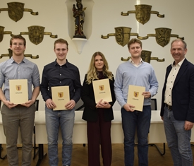 Stadt Altötting, Schülerehrung März 2025, Foto: Stadt Altötting 