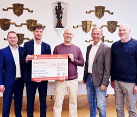 Stadt Altötting, Spende Sparkasse für Ferienpass-Abschlussfahrt 2026, Foto: Stadt Altötting