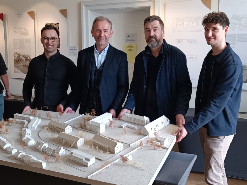 Stadt Altötting, Ausstellung "Anders Wohnen", Rathaus Altötting, Ausstellungseröffnung