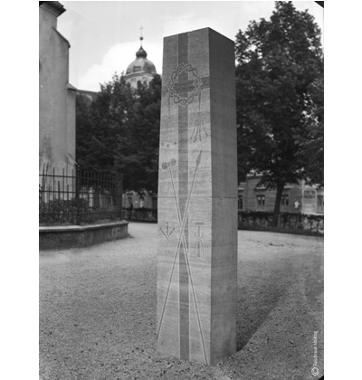 Ein Mahnmal gegen das Vergessen, Foto Strauss Ein Mahnmal gegen das Vergessen, Gedenkstätte in Altötting.