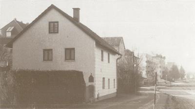 Alte Ansicht auf ein Haus in der Langbehnstraße Altötting