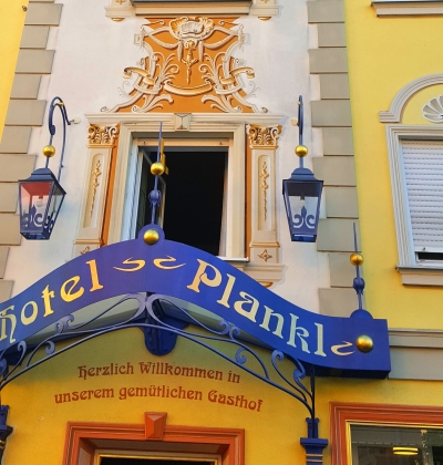 Außenansicht vom Hotel Plankl Altötting