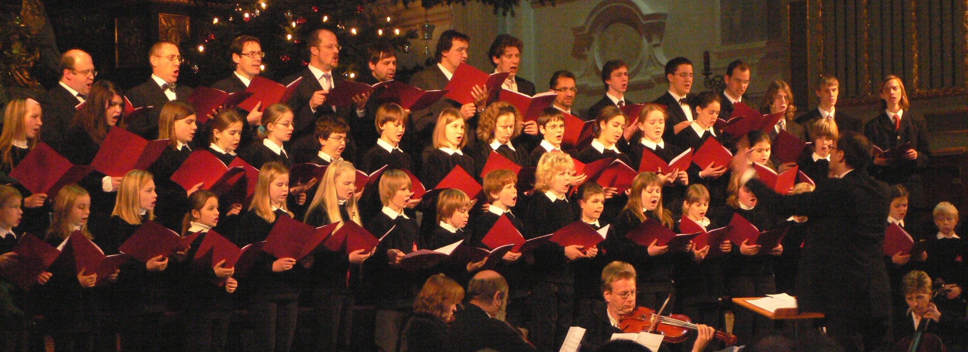 Die Kapellsingknaben in der Basilika 