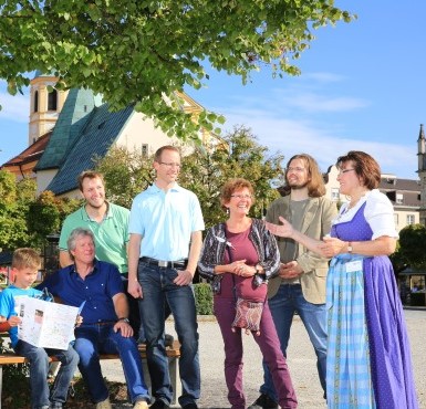 Das Ausflugsziel, eine Altöttinger Stadtführung über Brauchtum und Tradition.