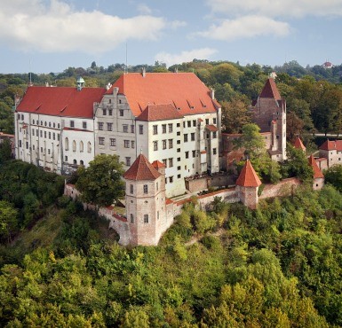 Außenansicht auf die Burg Trausnitz in Landshut