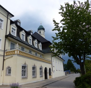 Die Anbetungskirche Herz Jesu in Altötting.