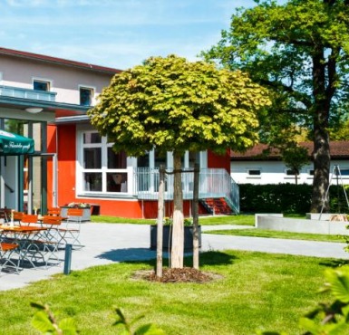 Hier sehen Sie die Jugendherberge 